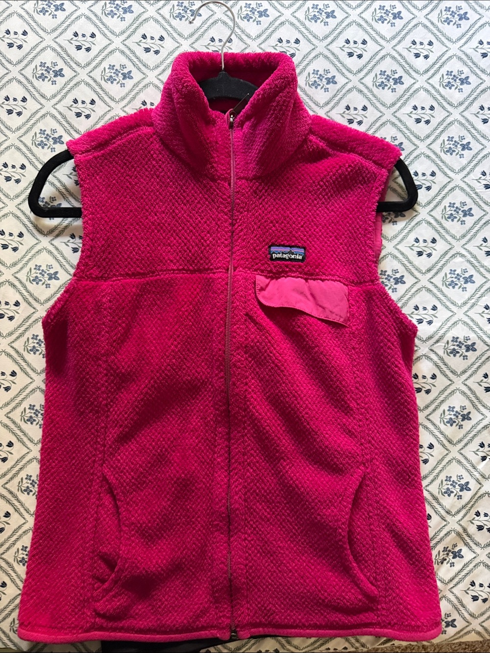 Patagonia Fleece Vest in Hot Pink